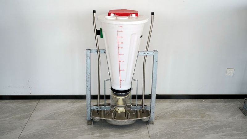 002保育干湿喂料器